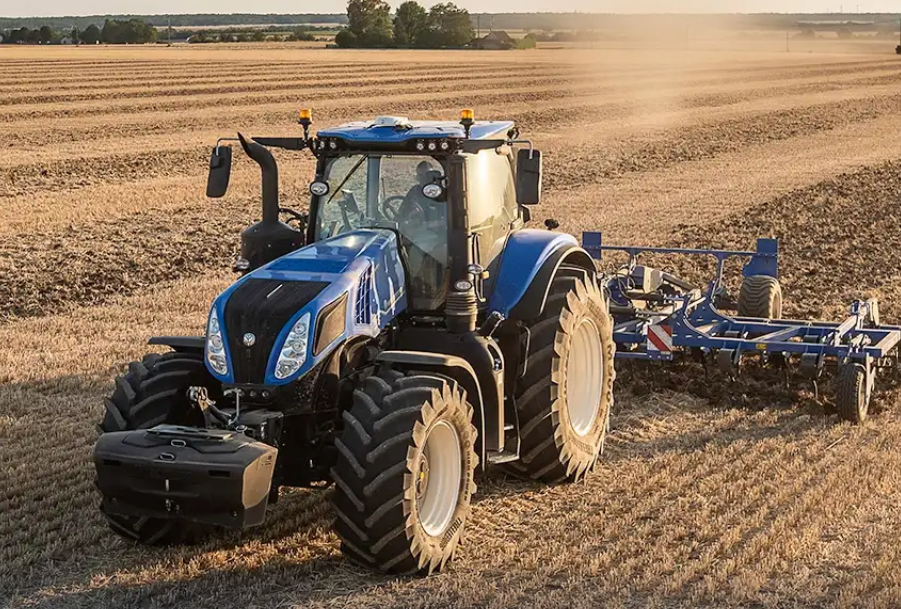 new-holland-t8